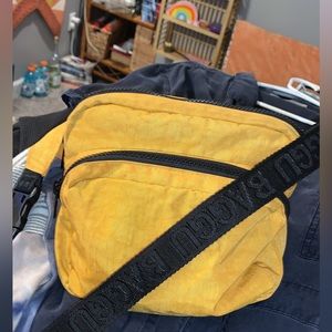 BAGGU Fannypack in color Turmeric